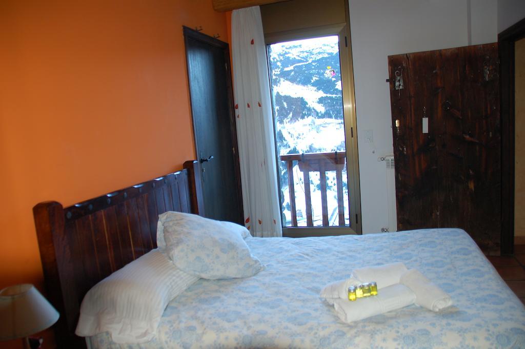 Casa Rural Restaurant Borda Patxeta Canillo Habitación foto